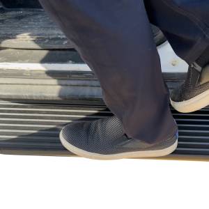 Vanguard Off-Road - Vanguard Off-Road Black OE Style Running Boards VGSSB-BEFBBK - Image 4